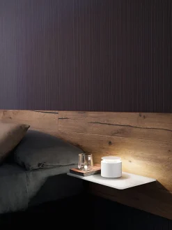 Lámpara de mesa pequeña LED regulable Push-up Pro, portátil