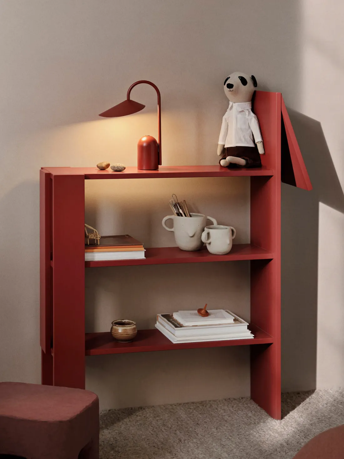 Lámpara de mesa pequeña LED regulable Arum, portátil