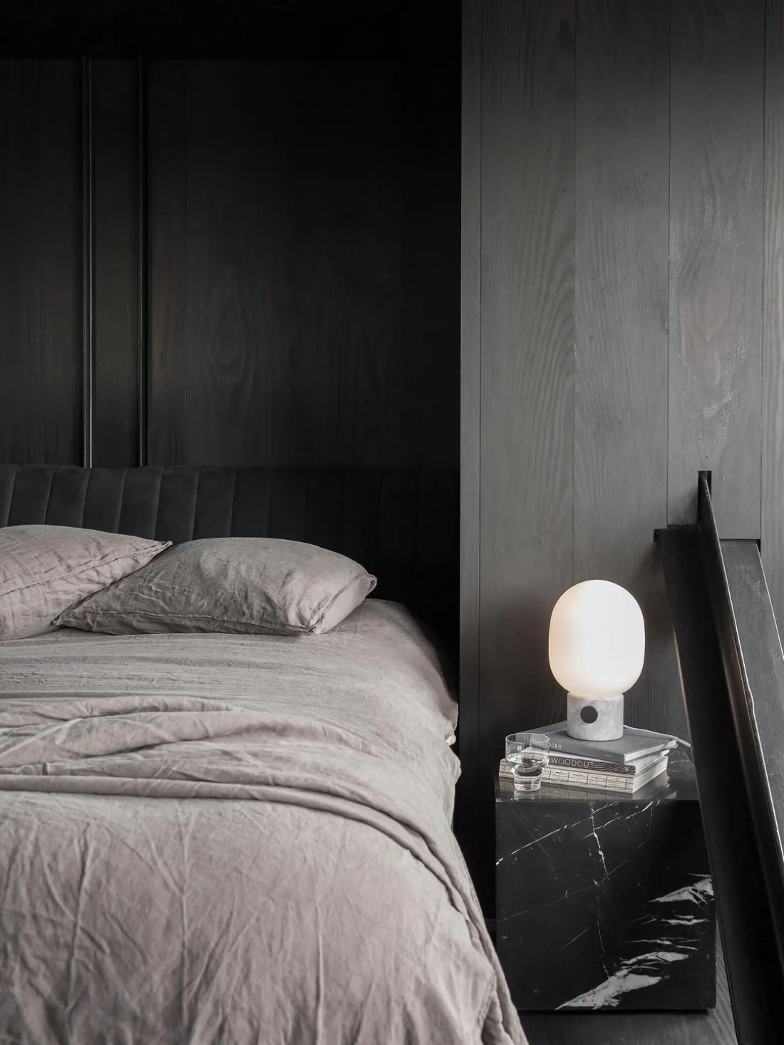 Lámpara de mesa pequeña regulable JWDA, 32 cm