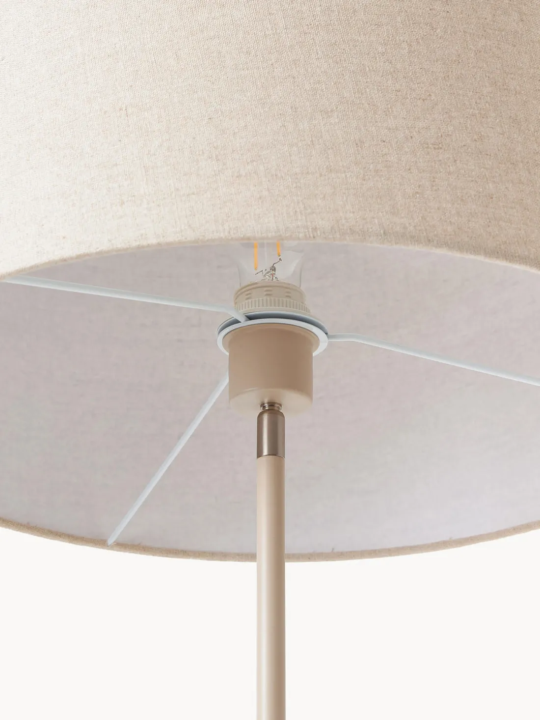 Lámpara de pie con base de cemento Kaya