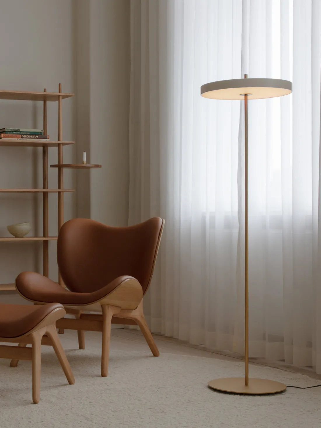 Lámpara de pie LED regulable Asteria