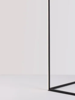 Lámpara de pie LED V-line