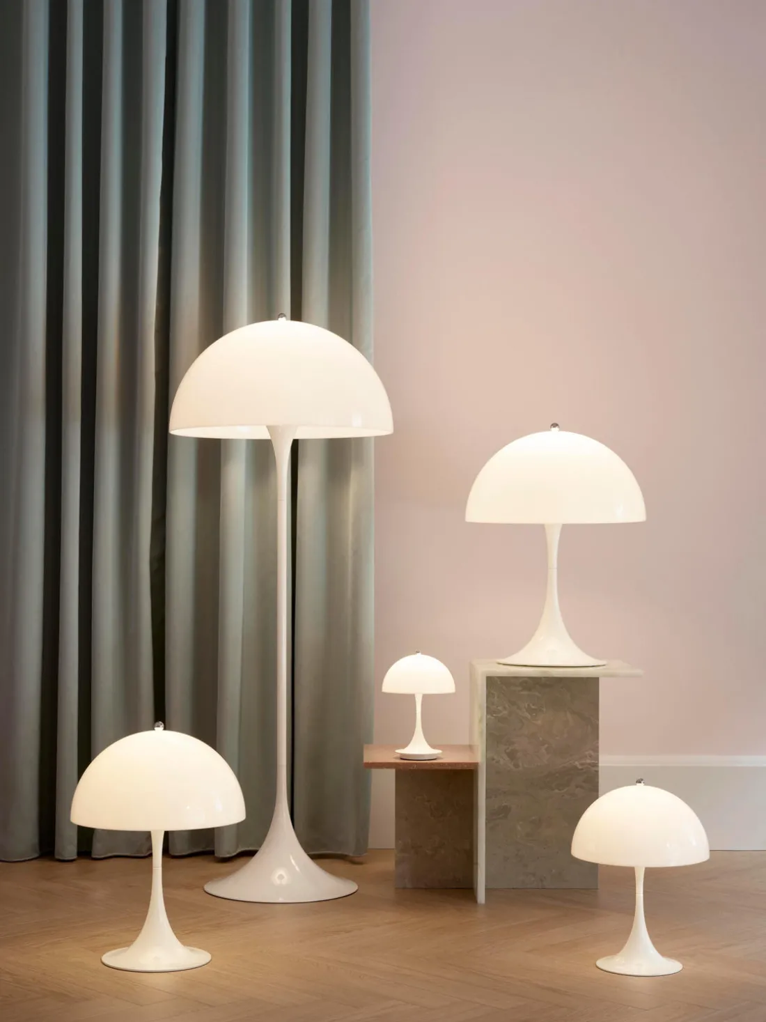 Lámpara de pie pequeña Panthella de diseño Verner Panton