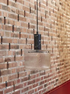 Lámpara de techo acanalada Revolve