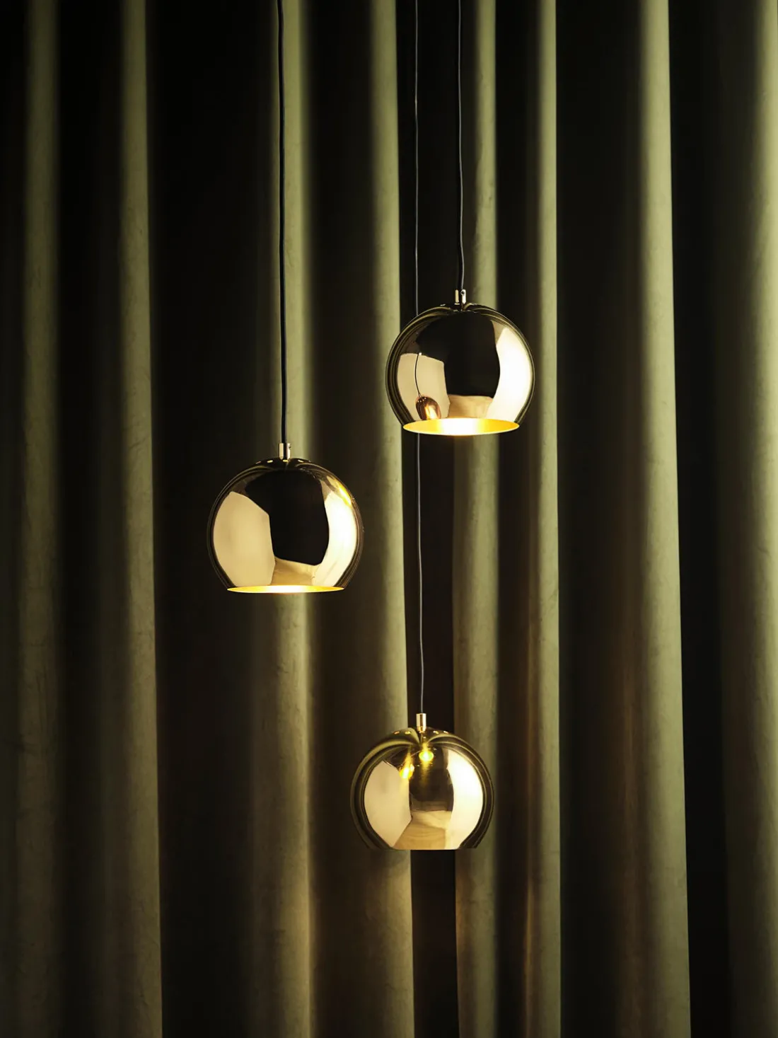 Lámpara de techo pequeña Ball