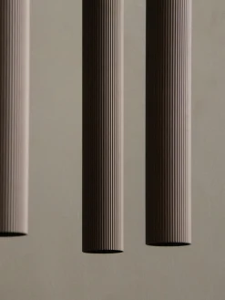 Lámpara de techo pequeña con superficie acanalada Tubulaire, 48 cm