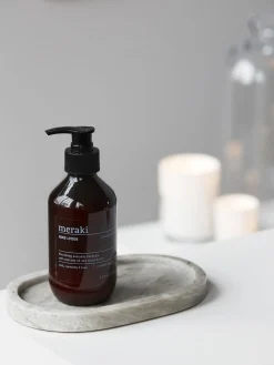 Loción de manos Meadow Bliss (cítricos amargos, madera, verbena y té)