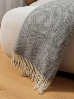 Manta de lana con estampado de espiga y flecos Tirol-Mona