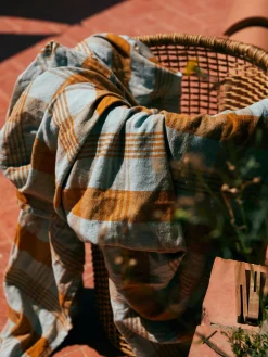 Mantel artesanal de lino Vida