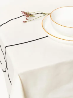 Mantel con bordado abstracto Sue