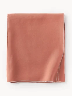 Mantel de lino con ribete Kennedy