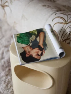 Mesa auxiliar ovalada Space