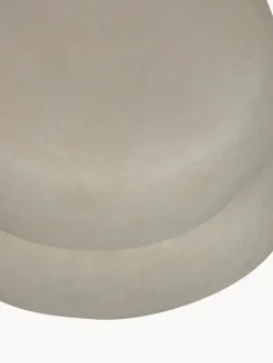 Mesa auxiliar para exterior en forma orgánica Oda