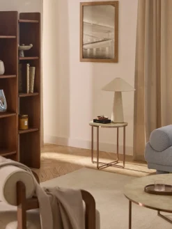 Mesa auxiliar redonda Antigua, tablero de vidrio en aspecto mármol