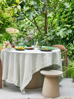 Mesa auxiliar redonda Dunstan