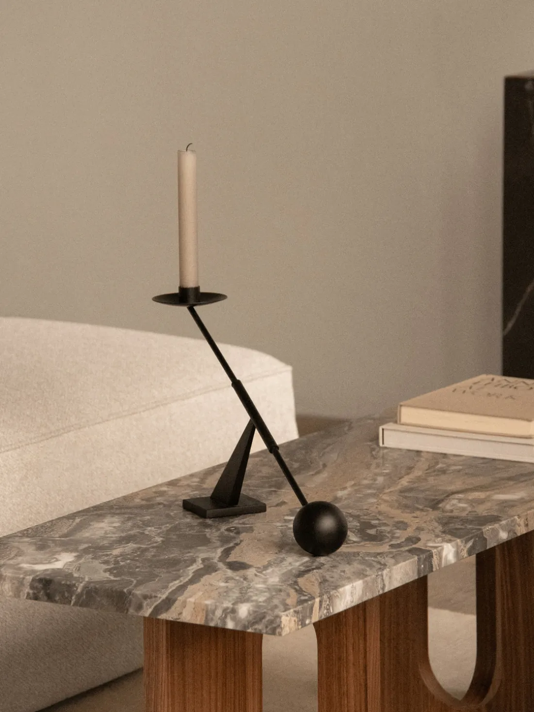 Mesa de centro de mármol Androgyne