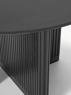 Mesa de comedor redonda de madera de roble Jolka, tamaños diferentes