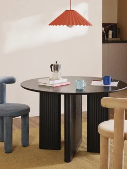 Mesa de comedor redonda de madera de roble Jolka, tamaños diferentes