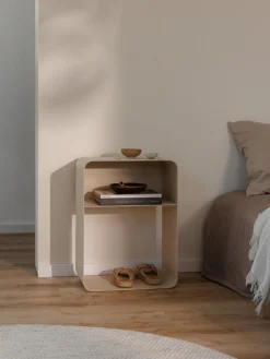 Mesilla de noche artesanal de metal Damio