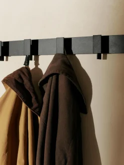 Perchero de metal Lager