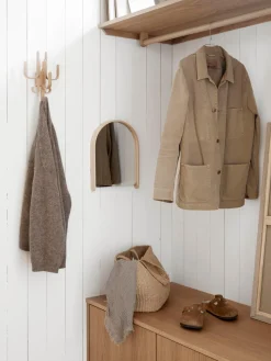 Perchero de pared de madera de roble Woody