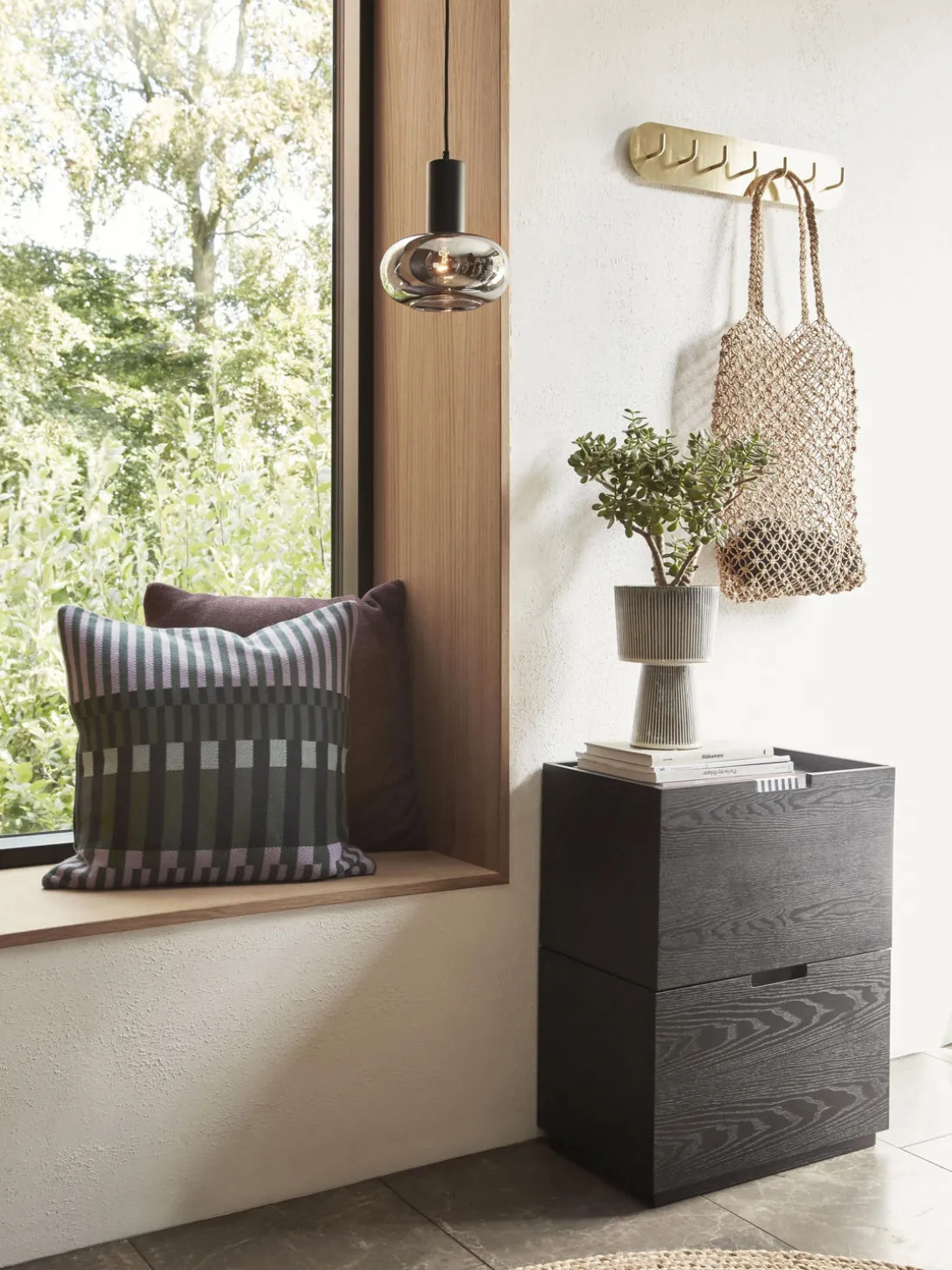 Perchero de pared de metal Form