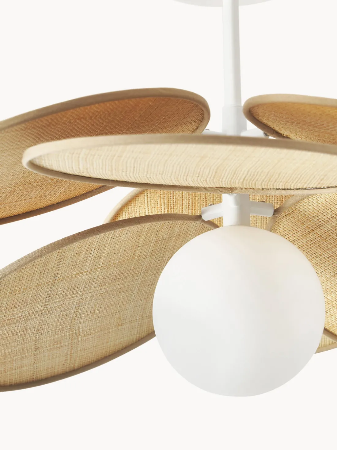 Plafón con adornos de fibras naturales Milani