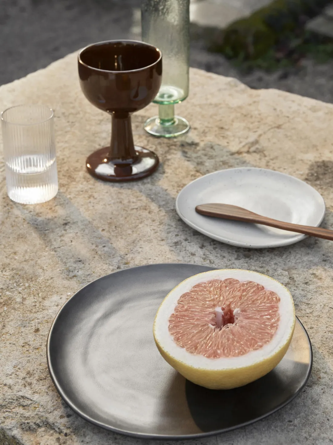 Plato llano de cerámica Flow