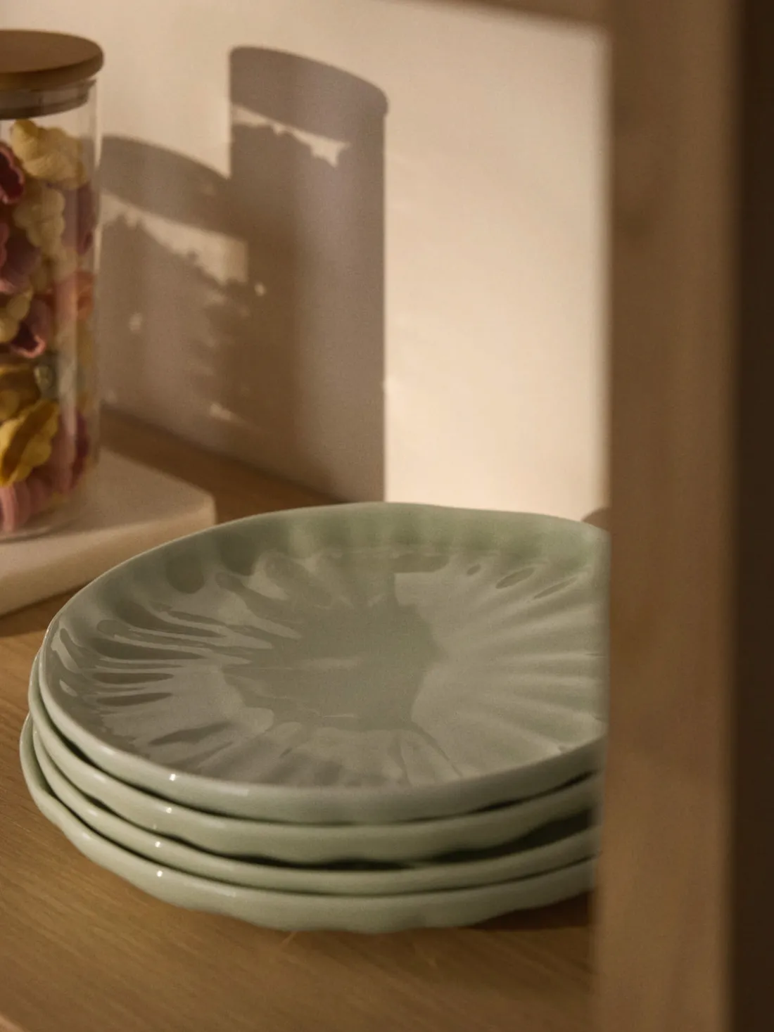 Platos llanos de porcelana con relieves Sali, 4 uds.