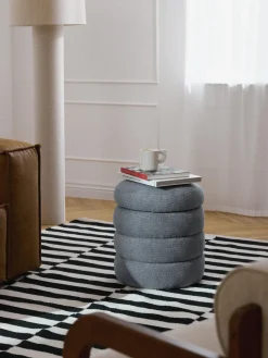 Puf con espacio de almacenamiento Alto