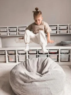 Puf infantil artesanal de pana Flora