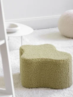 Puf infantil artesanal de borreguillo Cloud