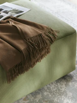 Puf reposapiés de pana grande Melva, An 116 x F 72 cm