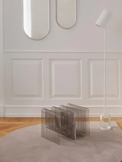 Revistero de metal Curva