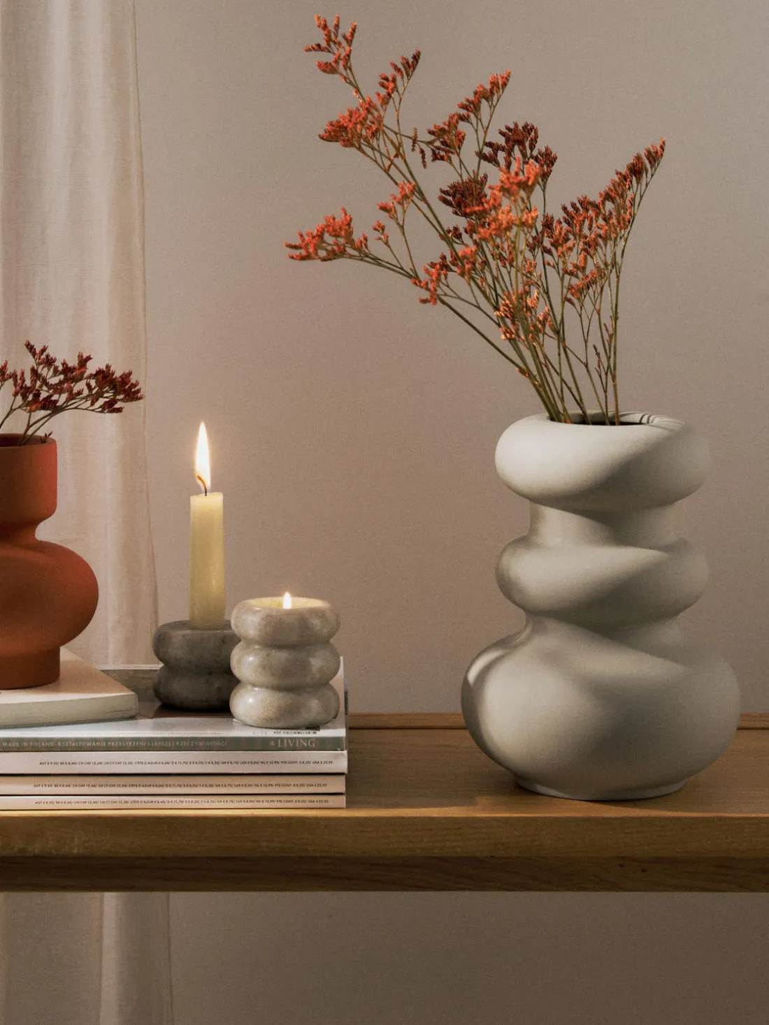 Set de portavelas y candelabros 2en1 de mármol Orta, 2 uds.