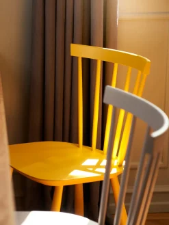 Silla artesanal de madera de haya J46