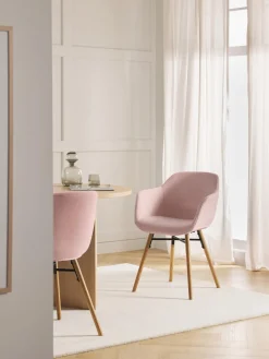 Silla con asiento estrecho y reposabrazos Fiji