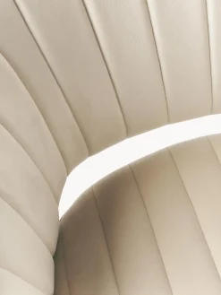 Silla de escritorio de terciopelo con reposabrazos Laria, altura regulable