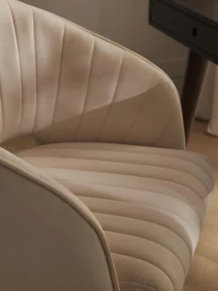 Silla de escritorio de terciopelo con reposabrazos Laria, altura regulable