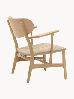Silla de madera con asiento tejido a mano CH22