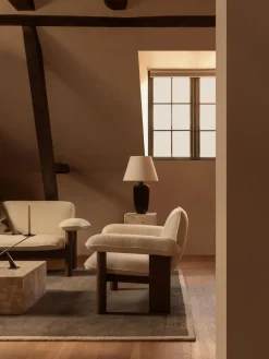 Sillón de lana y madera de roble Brasilia