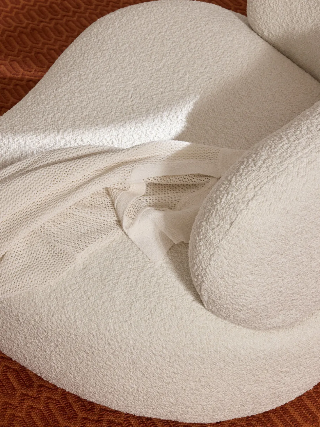 Sillón en tejido bouclé Alba