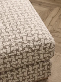 Sillón en tejido bouclé Stories