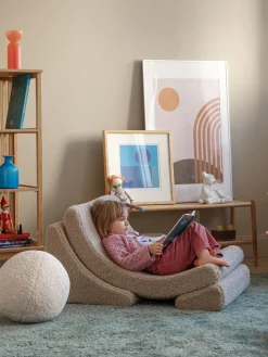 Sillón infantil artesanal de borreguillo Moon