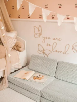 Sofá infantil modular artesanal de pana Mila