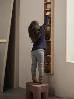 Taburete infantil artesanal Podo