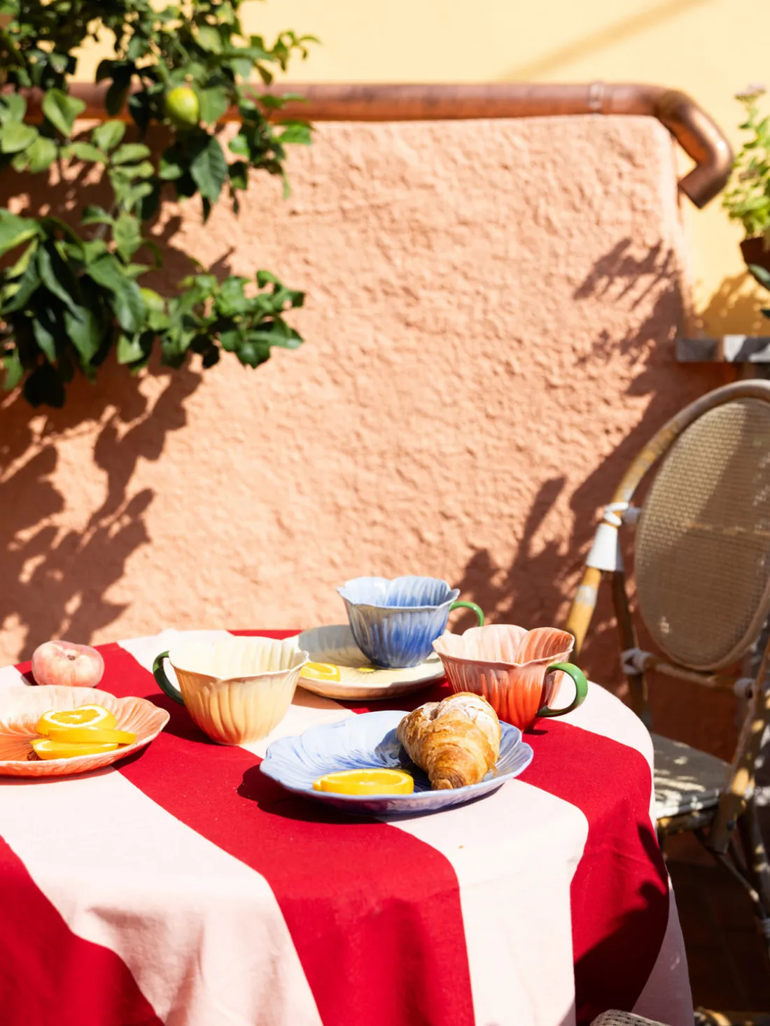 Taza de té pintada a mano Amapola