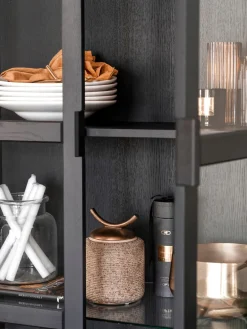 Vitrina de madera de roble Everett