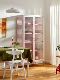 Vitrina de metal con cristal acanalado The Collector