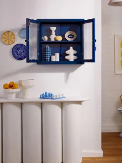 Vitrina de pared The Kit